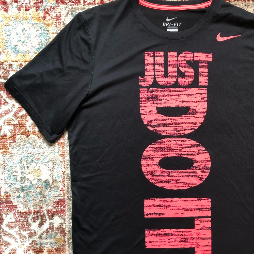 Nike DRI-FIT Just Do It Top